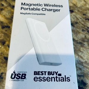 Best Buy Magnetic Wireless Portable Charger